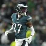 Eagles Move to 4-0 With Gritty Win Over Buccaneers